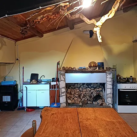 Fangorn Nyaraló Castelli